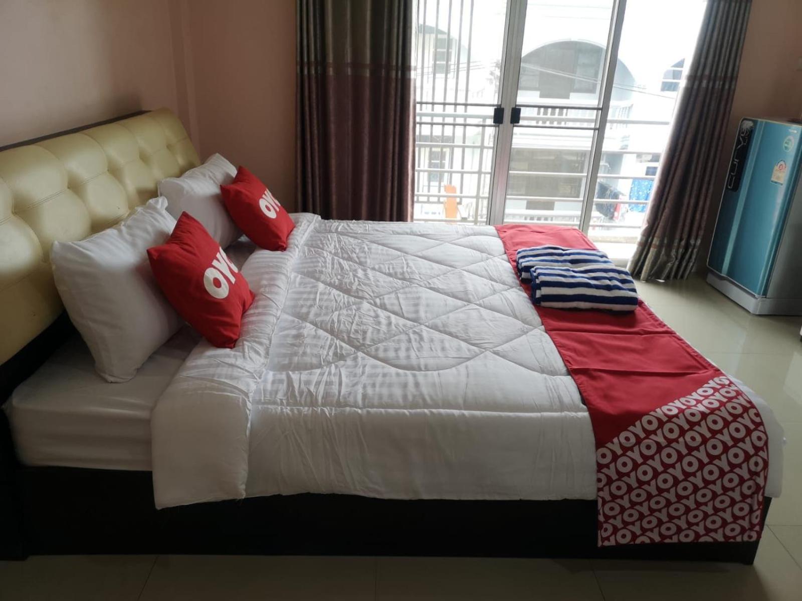 Kjs Pattaya Hotel Buitenkant foto