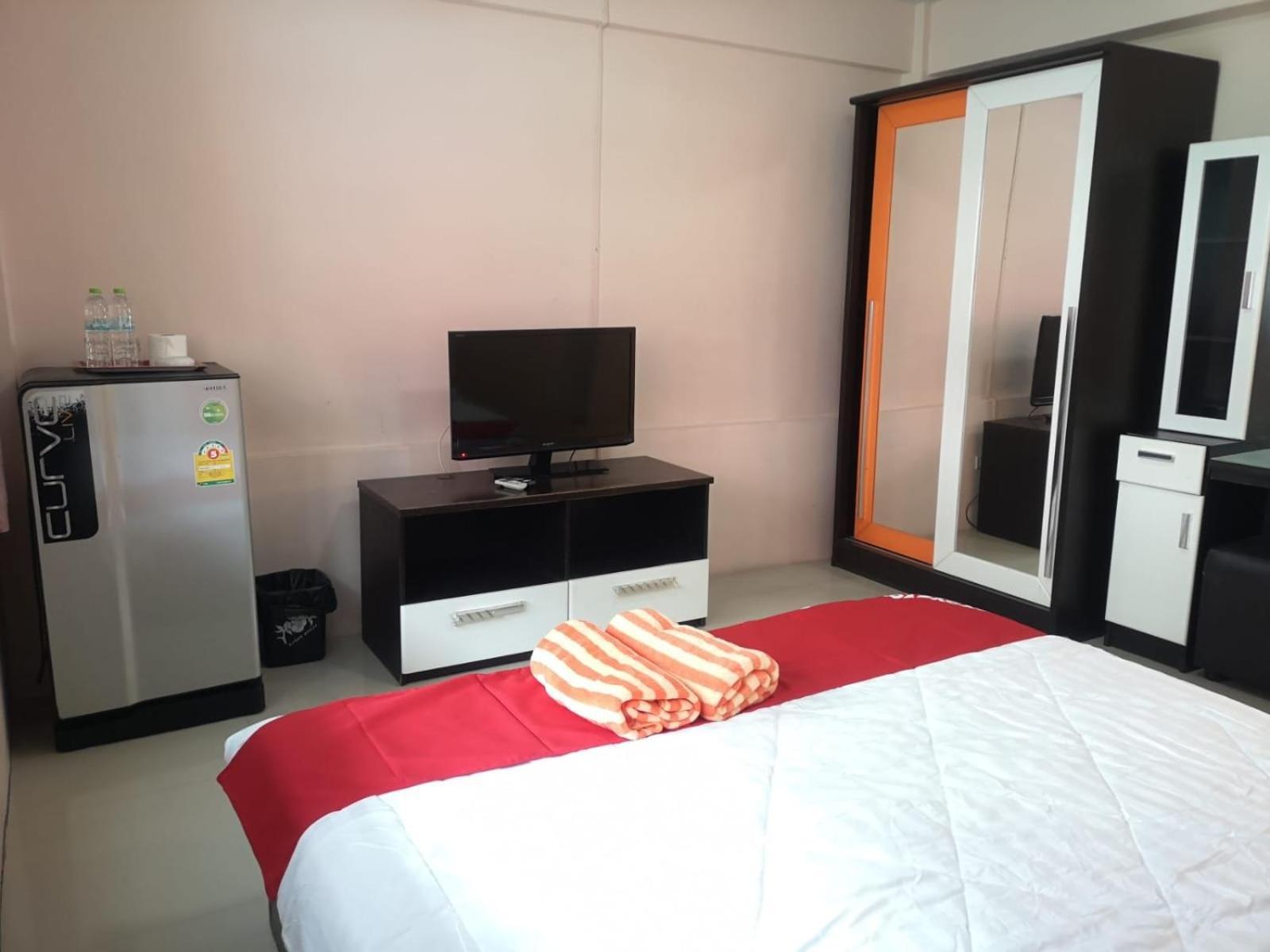 Kjs Pattaya Hotel Buitenkant foto