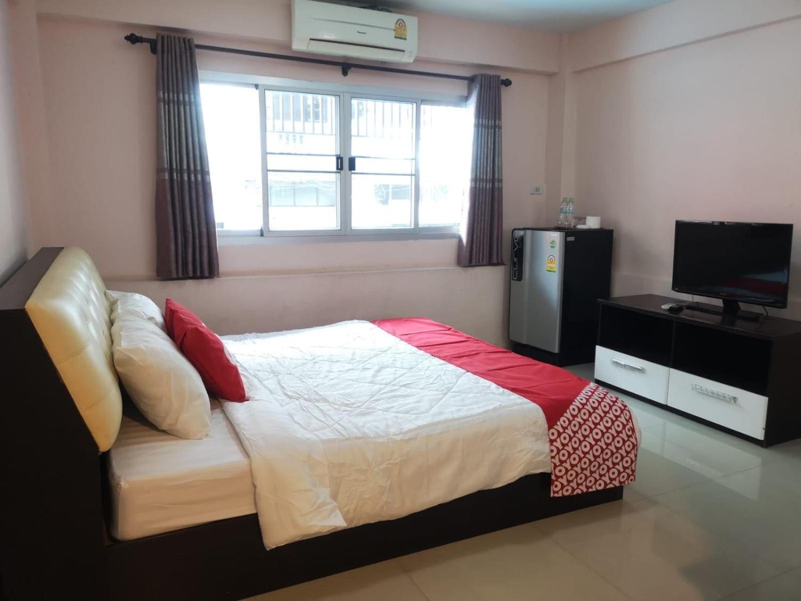 Kjs Pattaya Hotel Buitenkant foto