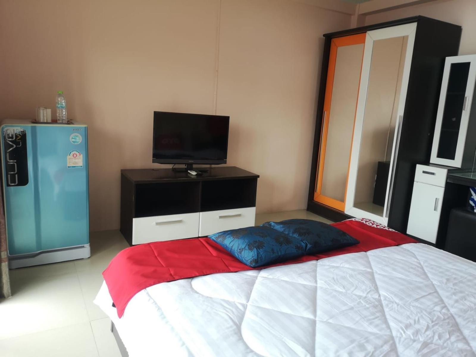 Kjs Pattaya Hotel Buitenkant foto