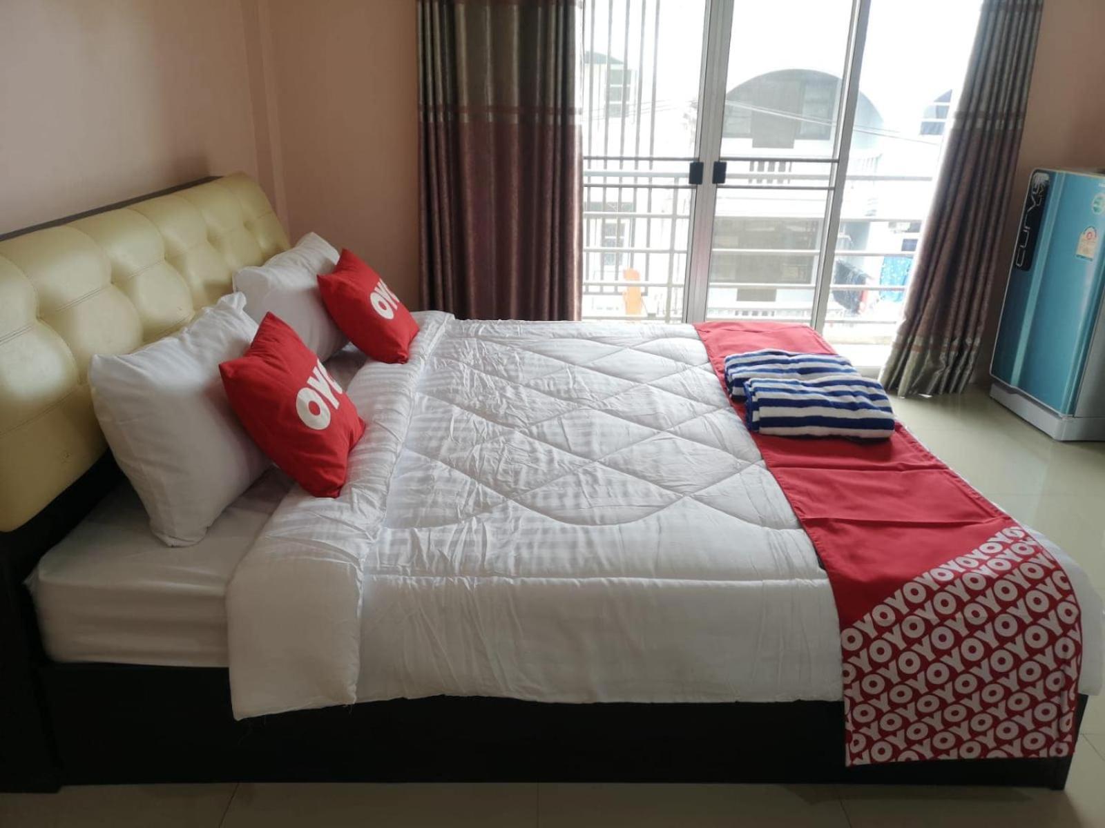 Kjs Pattaya Hotel Buitenkant foto