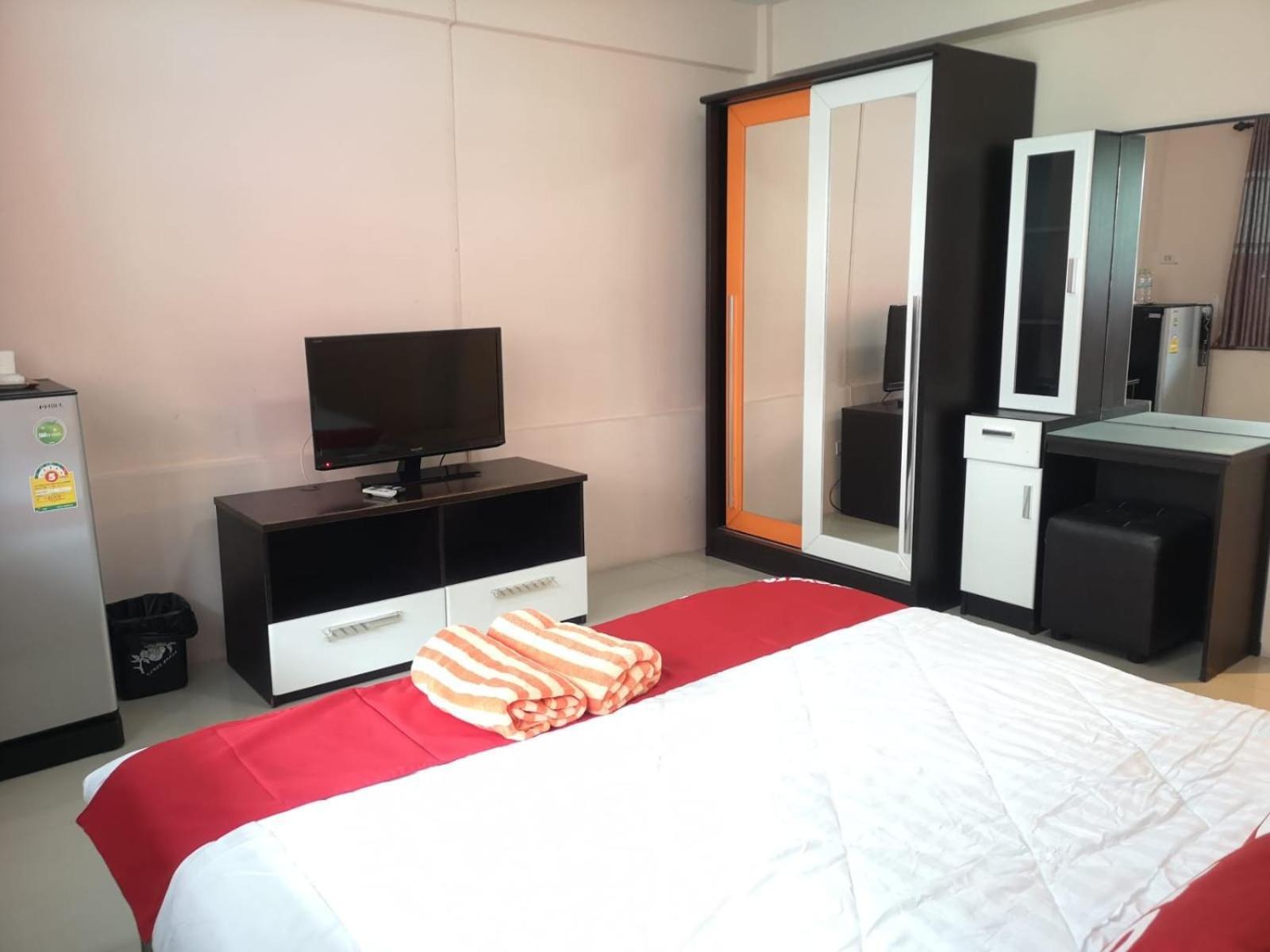 Kjs Pattaya Hotel Buitenkant foto