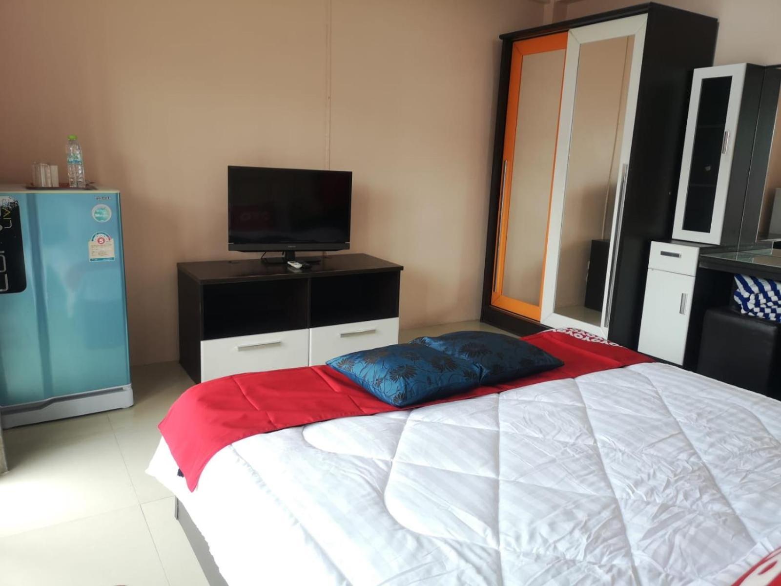 Kjs Pattaya Hotel Buitenkant foto
