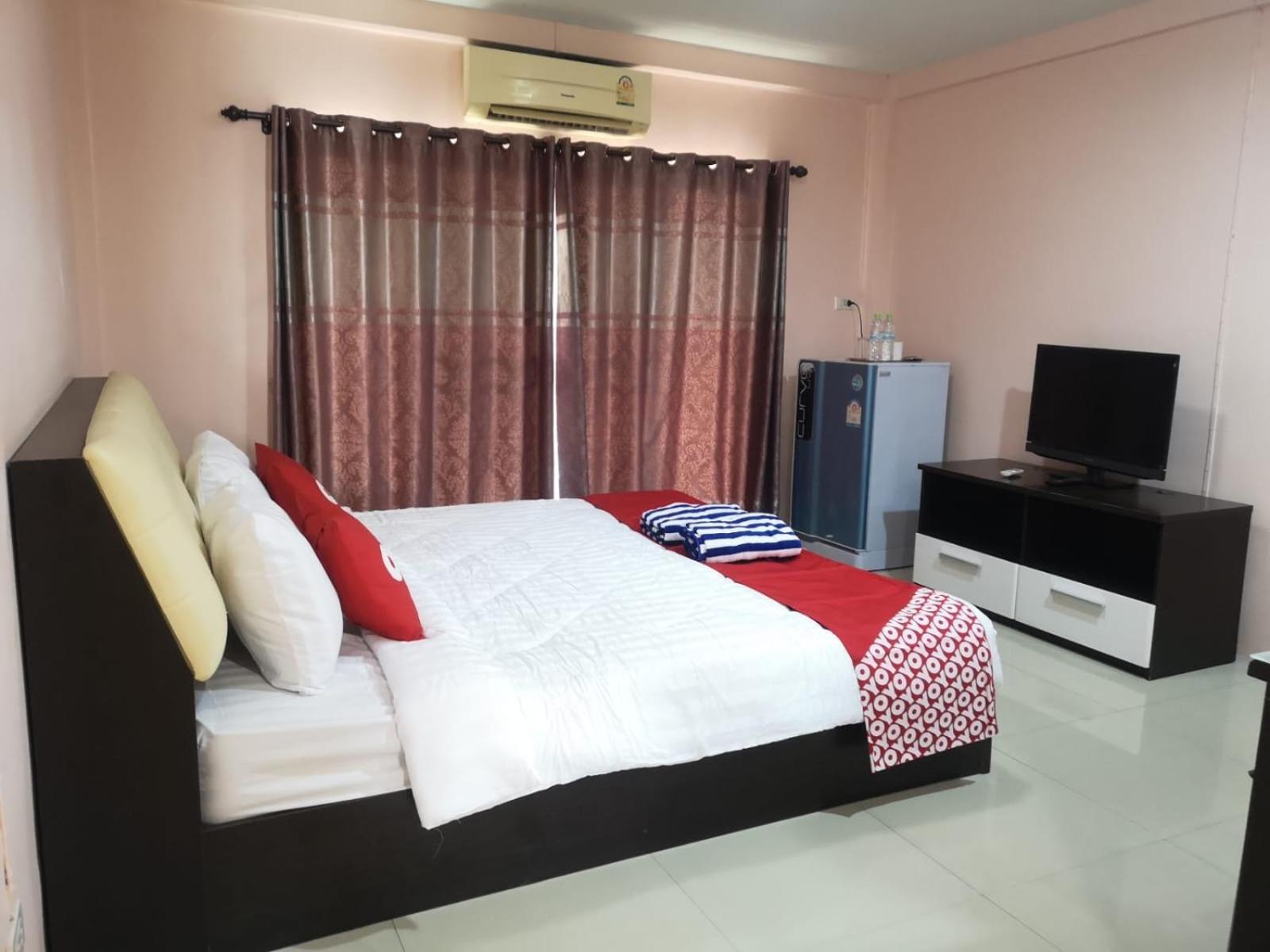 Kjs Pattaya Hotel Buitenkant foto